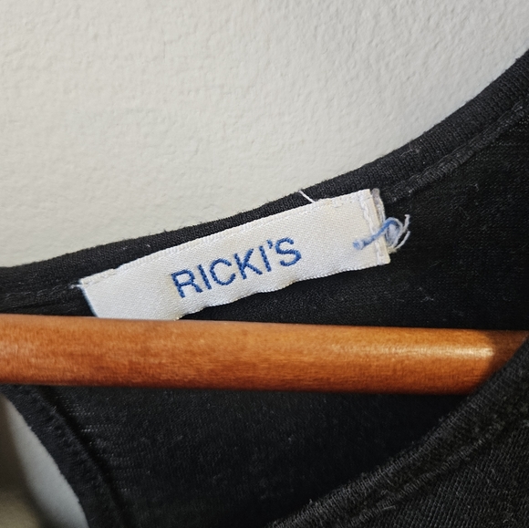 Ricki's Tee with Loose Floral Bottom - Picture 3 of 3